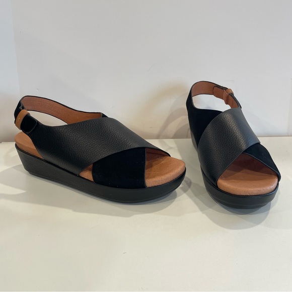 gentle souls Shoes - Gentle Souls Black Lori X Band Comfort Sandals Crisscross Women's Size 8